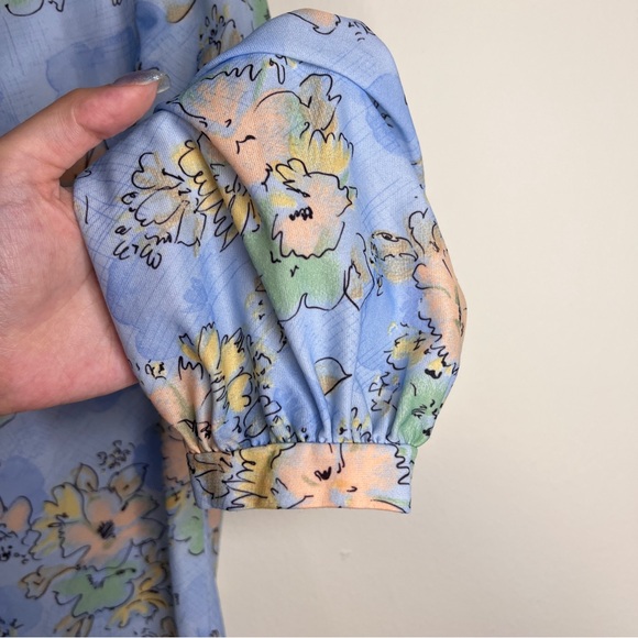 Vintage Floral Bow Tie Blouse - Picture 6 of 7